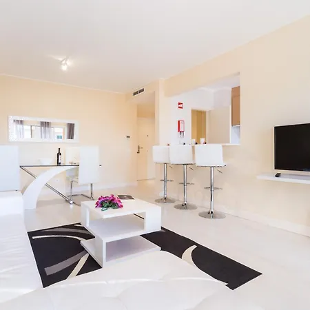 Algarve Sun Beach Apartment Portimao