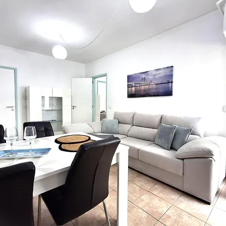 Rocha Mar Beach Apartment 2 アパート