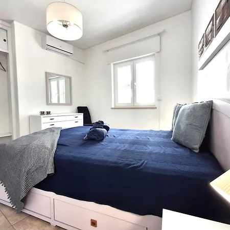 Апартаменты Rocha Mar Beach Apartment 2 *